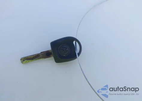 2008 Volkswagen Jetta Se/Sel from USA, damaged, VIN 3VWRM71K68M037290